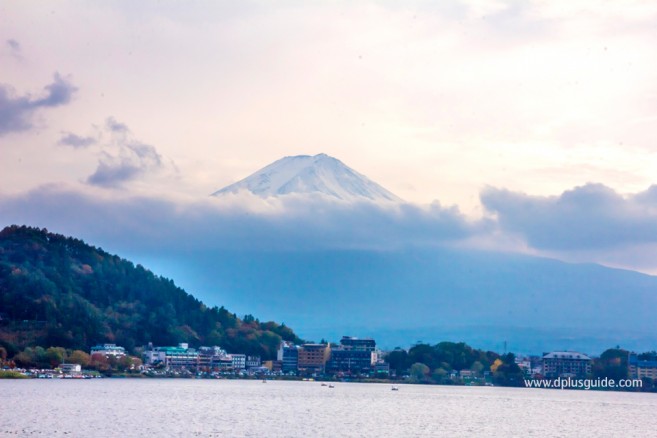 เที่ยวญี่ปุ่น ชมความยิ่งใหญ่ของภูเขาไฟฟูจิที่ทะเลสาบคาวากูชิโกะ (Kawaguchiko)