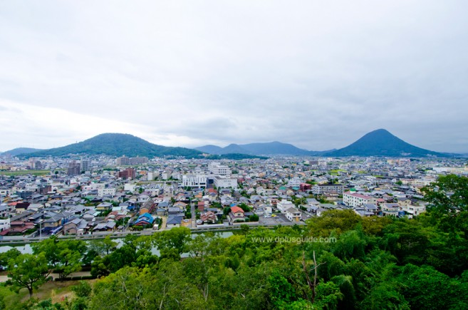 จุดชมวิวรอบๆ ปราสาทมารุงะเมะ (Marugame Castle)