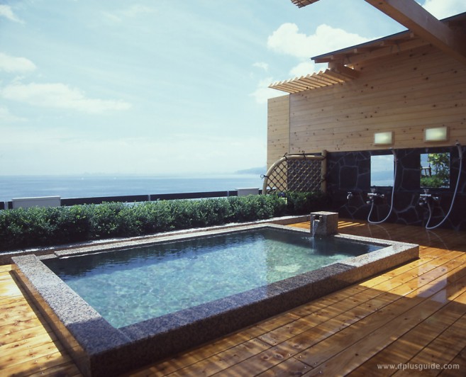 แนะนำที่พัก เที่ยวญี่ปุ่น คิวชู โรงแรม Beppu Onsen Umi Kaoru Yado Hotel New Matsumi มีอ่าง Open-Air Bath Open-Air Bath (rotennhuro) Beppu Onsen Umi Kaoru Yado Hotel New Matsumi