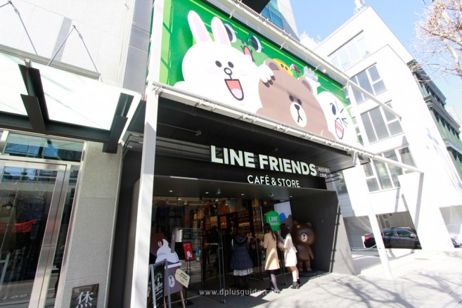 สาวก LINE ไม่ควรพลาด! ช้อปของแท้ LINE FRIENDS Café & Store ที่โซล