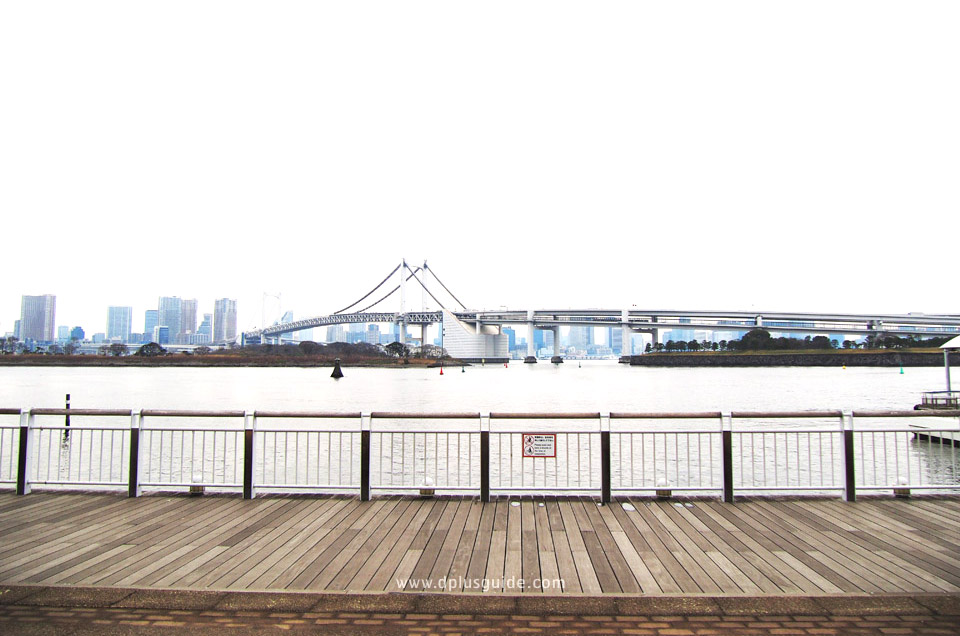 ที่เที่ยวโตเกียว สะพานสายรุ้ง (Rainbow Bridge) อันโด่งดังที่เชื่อมต่อเกาะโอไดบะกับแผ่นดินใหญ่