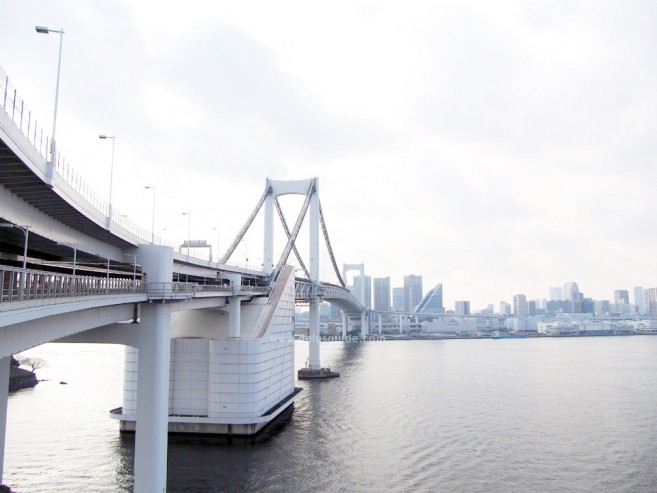 เที่ยวญี่ปุ่น เที่ยวโอไดบะ สะพานสายรุ้ง Rainbow Bridge