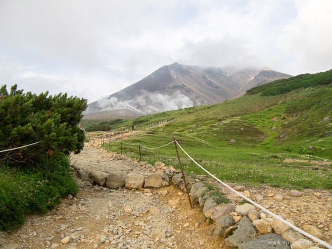 ที่ราบบนภูเขา อาซาฮิดาเกะ (Asahidake) ในอุทยานไดเซ็ตสึซัง (Daisetsuzan)