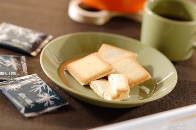 Shiroi Koibito ขนมของฝากยอดนิยมจากฮอกไกโด Shiroi Koibito ขนมของฝากยอดนิยมจากฮอกไกโด