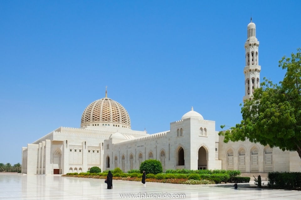 เที่ยวโอมาน Sultan Qaboos Grand Mosque Sultan Qaboos Grand Mosque