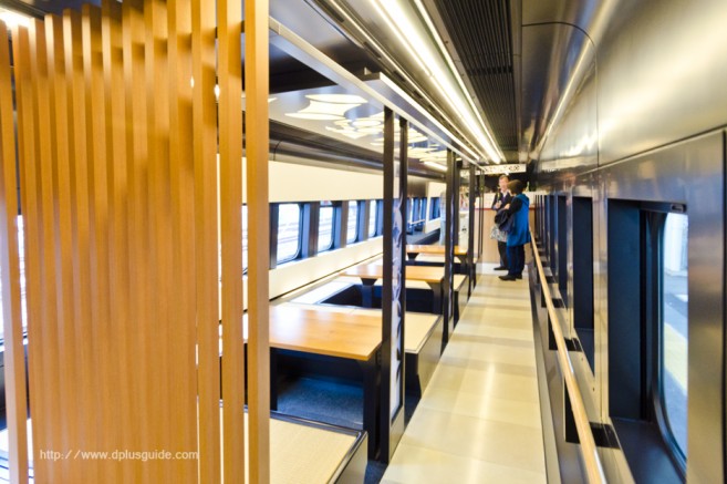 บรรยากาศรถไฟออนเซนเคลื่อนที่ ขบวน Torei-yu Tsubasa ตู้ที่ 5 มีขายตั๋วสำหรับแช่สปาเท้า บรรยากาศรถไฟออนเซนเคลื่อนที่ ขบวน Torei-yu Tsubasa ตู้ที่ 5 มีขายตั๋วสำหรับแช่สปาเท้า