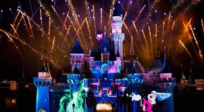Disneyland แหล่งท่องเที่ยวฮ่องกง แบบสนุกสุขสันต์ทั้งครอบครัว Disneyland แหล่งท่องเที่ยวฮ่องกง แบบสนุกสุขสันต์ทั้งครอบครัว