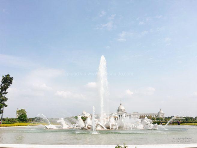 ลานน้ำพุอพอลโล (Apollo Fountain Plaza) ที่ Chimei Museum