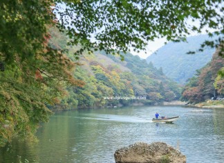 เที่ยวญี่ปุ่นชมวิวสวย ที่ทางเดินเลียบแม่น้ำโฮสุ เมืองเกียวโต (Kyoto)