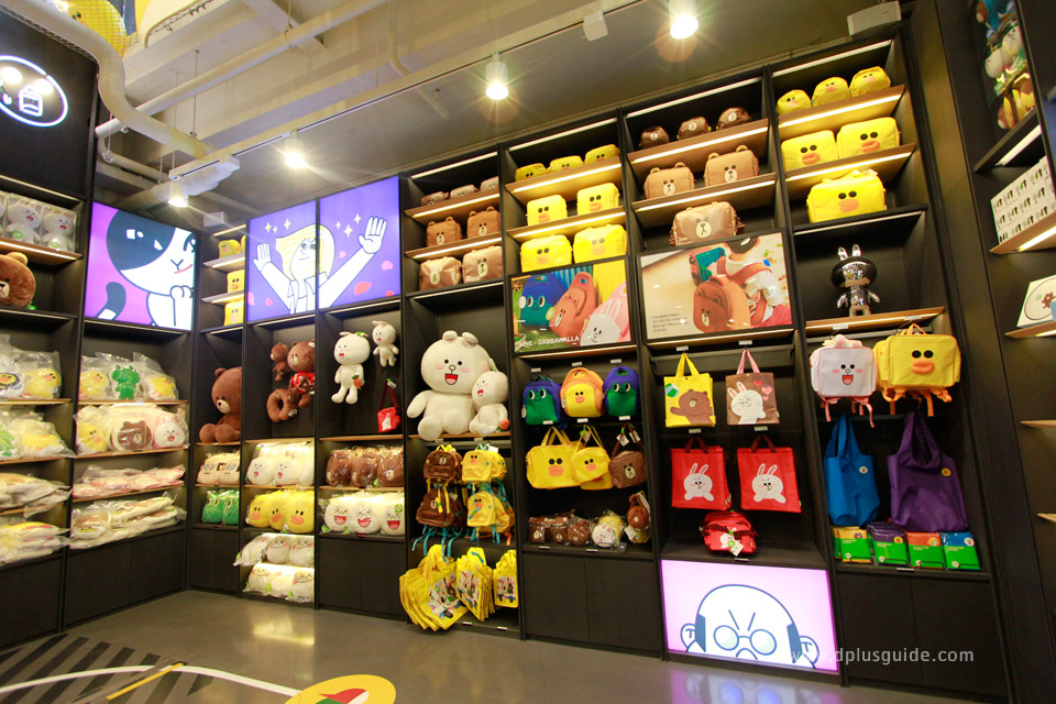 สาวก LINE ไม่ควรพลาด! ช้อปของแท้ LINE FRIENDS Café & Store ...