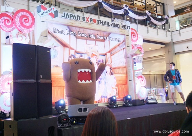 หน้าเวทีกลาง โซน Eden1 japan-expo-thailand-2017-0