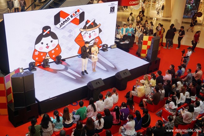 เวทีกลาง โซน Central Court sexy celebrity dresses