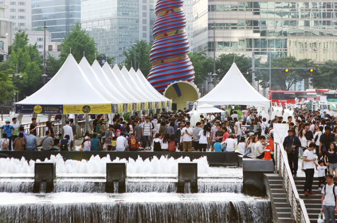 Cheonggye Plaza Season Market Cheonggye Plaza Season Market
