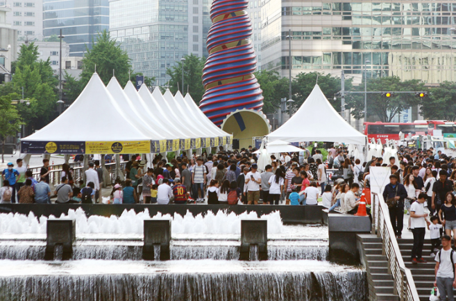 Cheonggye Plaza Season Market