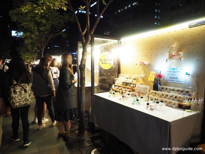 บรรยากาศ Cheonggyecheon Time Slip Market Cheonggyecheon Time Slip Market