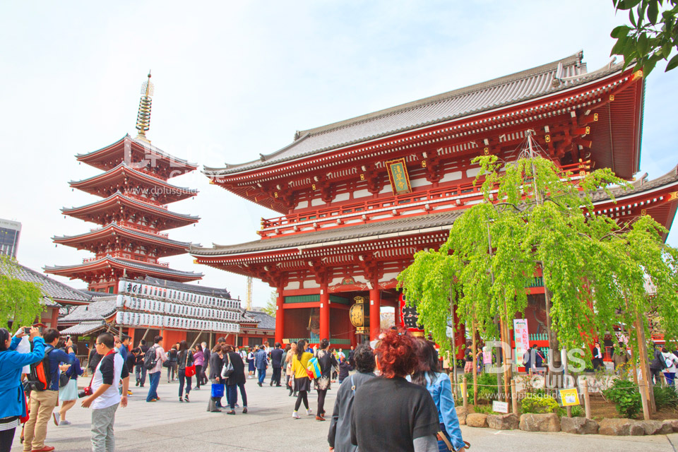 วัดเซนโซจิ (Senso-ji Temple) หรือรู้จักกันดีในชื่อ วัดอาสะกุสะ (Asakusa) วัดเซนโซจิ (Senso-ji Temple) หรือรู้จักกันดีในชื่อ วัดอาสะกุสะ (Asakusa)