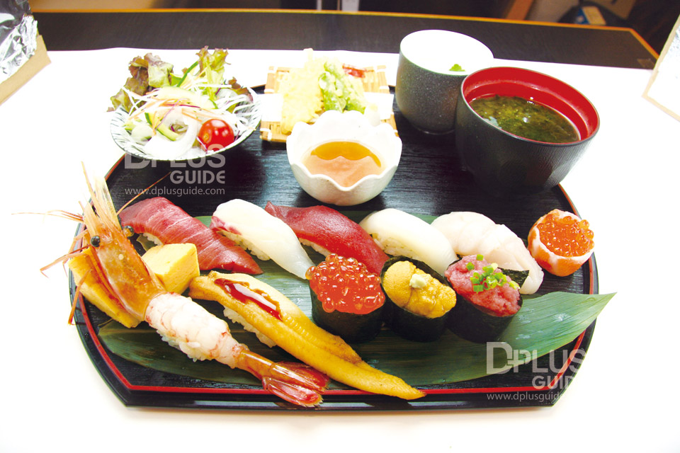 เซตเมนู Sushikan Premium ราคา 2,700 เยน เซตเมนู Sushikan Premium ราคา 2,700 เยน