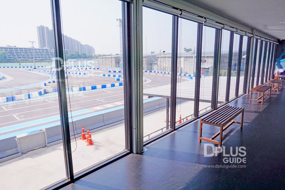 ชั้น 2 ของ Impact Speed Park ชั้น 2 ของ Impact Speed Park