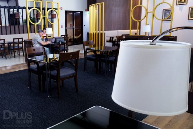 บรรยากาศภายใน ห้องรับรอง MIRACLE LOUNGE มิราเคิล เลานจ์ บรรยากาศภายใน ห้องรับรอง MIRACLE LOUNGE มิราเคิล เลานจ์