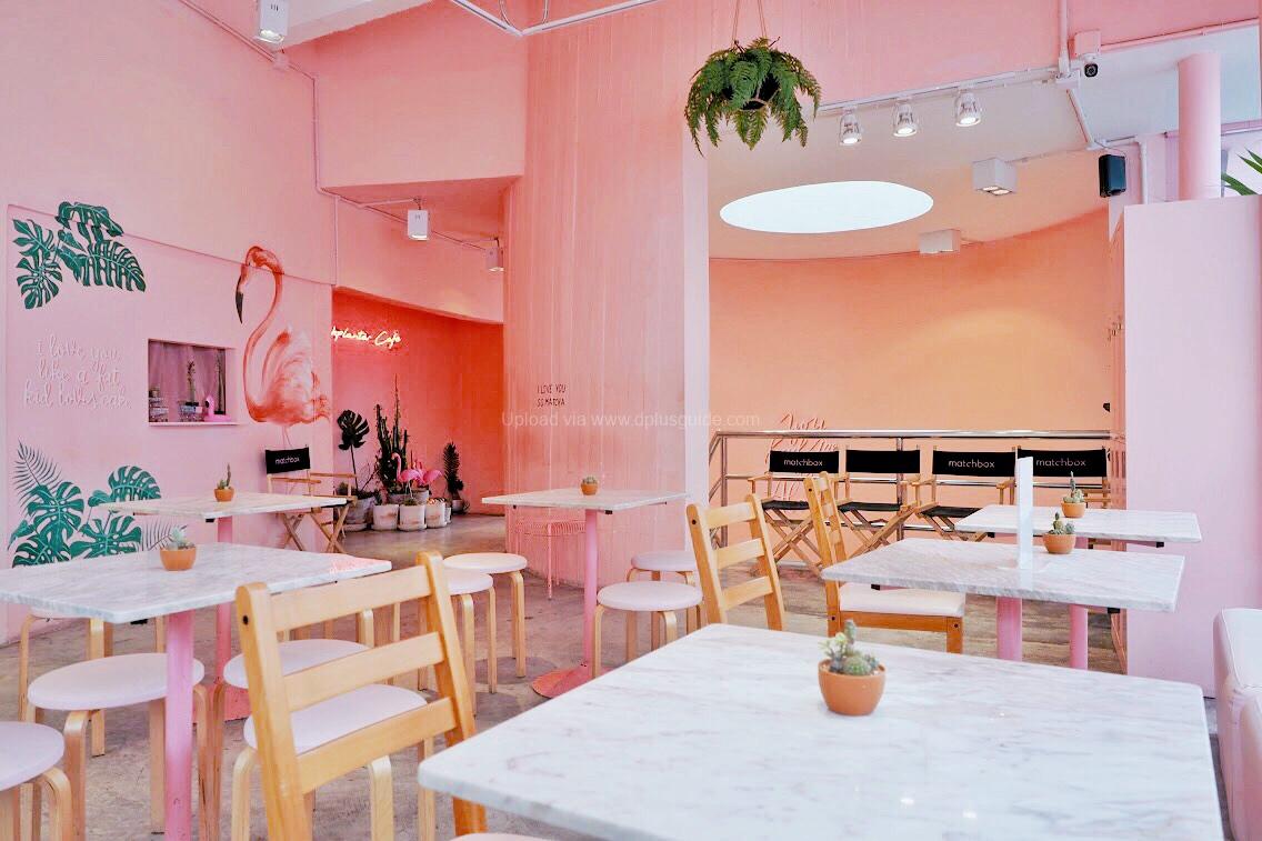 10 คาเฟ่สีชมพูสุดฟรุ้งฟริ้งใจกลางย่านสยาม DPlus Guide