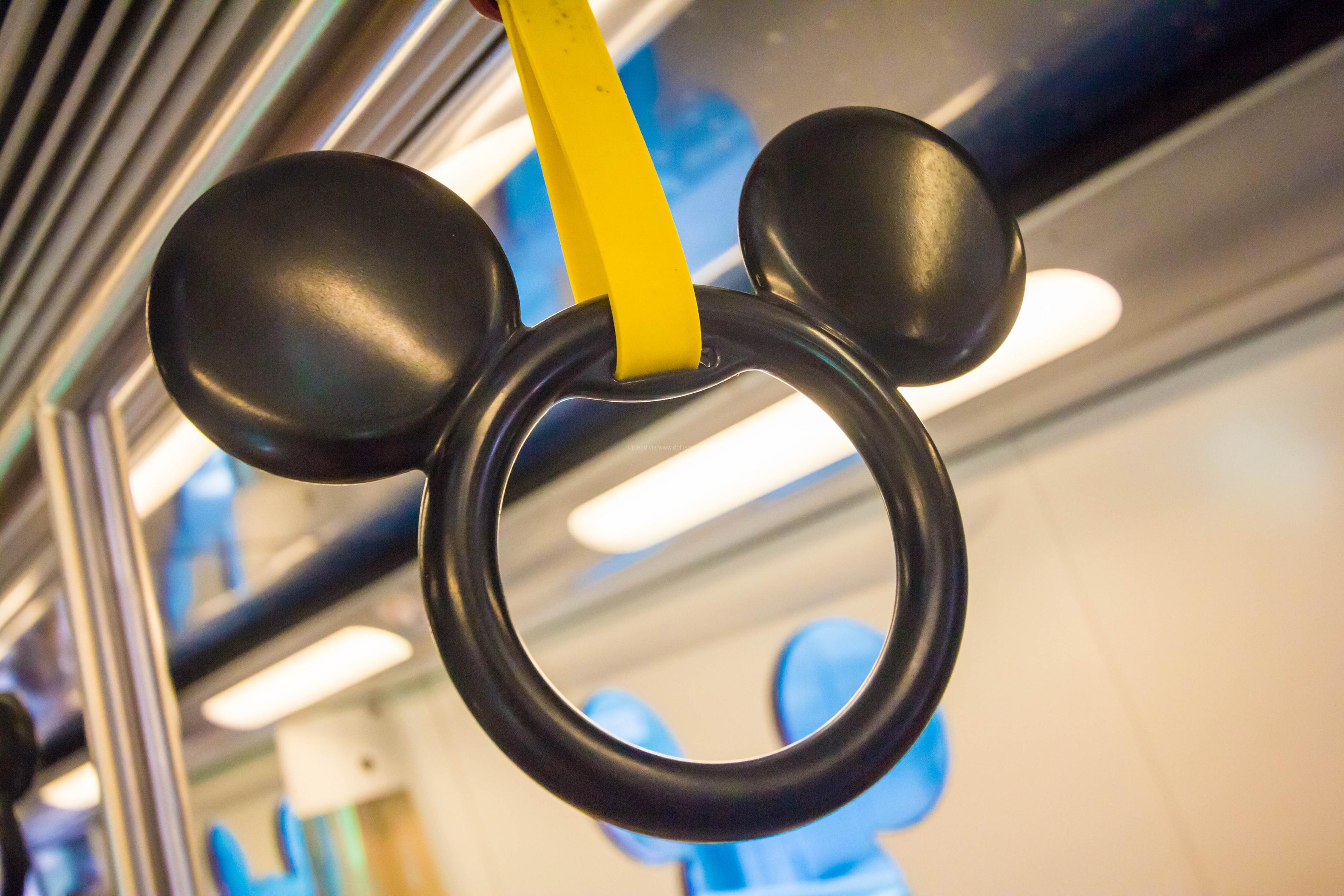 ห่วงจับมิกกี้เม้าส์ รถไฟ Disneyland Resort Line ห่วงจับมิกกี้เม้าส์ รถไฟ Disneyland Resort Line